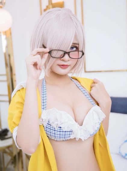 年轻的女闺蜜hd_超清高清视频观看